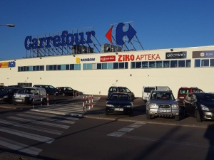 Grupowe zwolnienia w sieci Carrefour. Solidarność nie wyklucza protestów