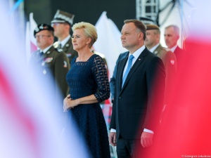 Takim ręki się nie podaje. Kontrowersyjny jezuita obraża Prezydenta