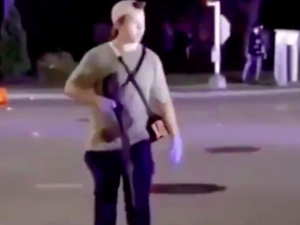 USA: 17-latek broniąc się zastrzelił dwóch demonstrantów Antify. Grozi mu dożywocie