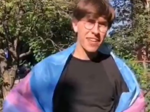 POLSKO TY H.JU PRZESTAŃ MI MARGOT ARESZTOWAĆ... Powitanie agresywnego bojówkarza LGBT