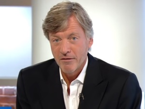 Popularny brytyjski dziennikarz Richard Madeley twierdzi, że liczby zgonów z powodu zakażenia koronawirusem są mocno zawyżone, a społeczeństwo brytyjskie jest w tej sprawie oszukiwane.