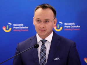 Rzecznik Praw Dziecka powołuje się na artykuł „Tygodnika Solidarność” i zawiadamia prokuraturę!