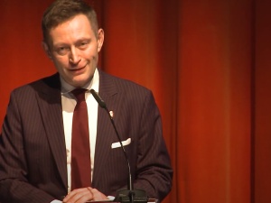 Wiceprezydent Warszawy: Na nic więcej nie zasługujecie. Tylko na pogardę