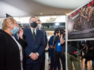 [Foto] „Droga ku wolności” - wystawa „Tygodnika Solidarność” otwarta na Dworcu Centralnym w Warszawie