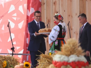 Premier do rolników: Dzięki państwa poświęceniu w Polsce ani przez chwilę nie zabrakło chleba
