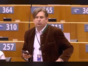 [video] Niemiecki europoseł podczas debaty o Polsce: Wymuszanie polityki lewicowej wbrew woli Polaków