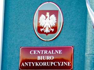 Oszustwa na miliony złotych. CBA zatrzymało kontrowersyjnego przedsiębiorcę