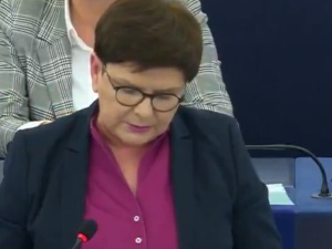 [video] Beata Szydło ostro sprzeciwia się powielaniu fake newsów przez von der Leyen