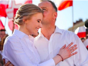 Ile zarobi Kinga Duda w Kancelarii Prezydenta? Andrzej Duda odpowiada