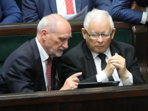 Sensacyjne doniesienia! Kaczyński może zastąpić Morawieckiego
