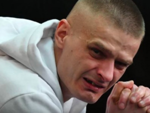 „Nie wolno mi było nawet iść do łazienki.” Komenda wykorzystywany mimo tragedii jaką przeżył