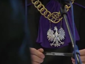 Zakażona koronawirusem wyszła z domu i poszła do sklepu. Jest wyrok sądu