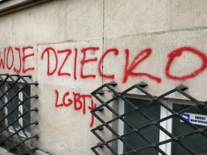 Zabiło się dziecko. Nowacka już wie, że „przez homofobię”. Niedoszła samobójczyni: „NIE!”
