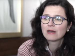 Haniebne i nieprawdziwe. Twarde stanowisko gdańskich radnych po porównaniu przez Dulkiewicz  RP do III Rzeszy