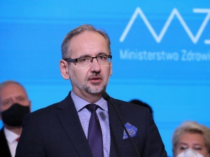 „Mamy do czynienia z eskalacją pandemii”. Niepokojące prognozy ministra zdrowia