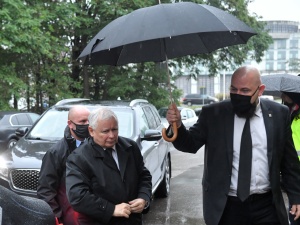 WP: Bunt wśród senatorów PiS? Kaczyński wysłał listy z ostrzeżeniami