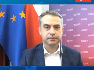 Gawkowski: „Posłowie Konfederacji celowo kaszleli na pracowników obsługi Sejmu”