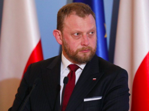 Zawierzyłeś służbę zdrowia Matce Boskiej i dałeś dyla. Ks. Lemański atakuje Szumowskiego
