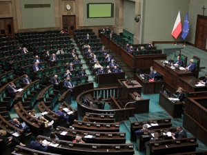 [SONDAŻ] Ogromna przewaga PiS. Ugrupowanie Hołowni w Sejmie