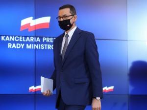 Premier Morawiecki wprowadza nowe obostrzenia. Wracają godziny seniora