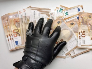 Milion łapówki? Tyle otrzymać miał prokurator od Królowej życia, ale to nie wszystko