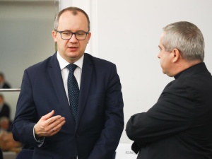 Organizator podał sanepidowi nieprawdziwe informacje. Koronawirus na gali Kampanii Przeciw Homofobii z udziałem Bodnara?