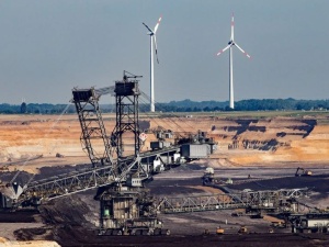 Niemcy: Po 20 lat transformacji i wydanych setkach miliardów euro połowa energii wciąż pochodzi z węgla