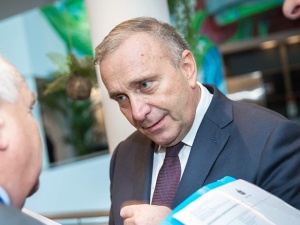 Prokuratura Ziobry nadzorowana przez Kaczyńskiego.... Schetyna broni jak niepodległości Giertycha