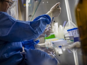 Niemcy: Rekord zakażeń koronawirusem. Blisko 8 tys. nowych przypadków