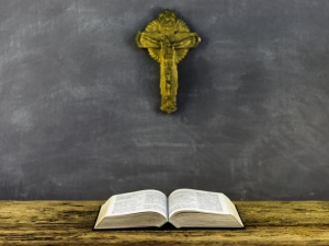 Po interwencji Ordo Iuris krzyże wróciły do szkoły