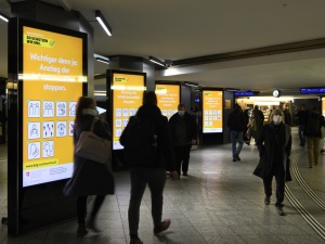 Szwajcaria: Rząd wprowadza nakaz noszenia maseczek we wszystkich miejscach publicznych