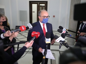 „Dosyć tego burdelu!”. Czarzasty atakuje posłów PiS