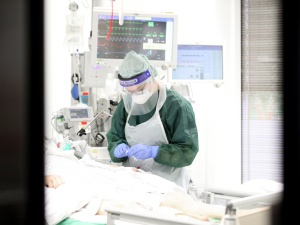 Kolejny rekord zakażeń koronawirusem. Najwyższa liczba zgonów od początku epidemii 