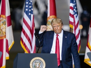 Na gościa, który nazywa się Trump. Prezydent USA oddał głos w wyborach