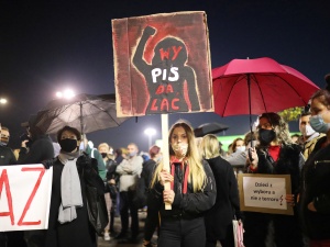 Dziewczyny, zaje***e ch*ja. Szokujący wpis publicysty, który przez lata związany był z Wyborczą