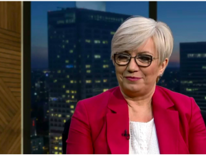 „Ciężka wada płodu? Wg TK Julii Przyłębskiej kobiety muszą rodzić”. TVN24 atakuje prezes TK