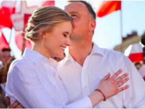 Rozumiem oburzenie kobiet... Kinga Duda zabrała głos ws. wyroku TK