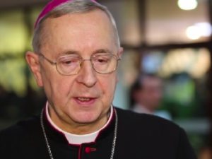Promocja homoseksualizmu, hedonizmu i rozwiązłości. Abp Gądecki mocno o serialach Netfliksa