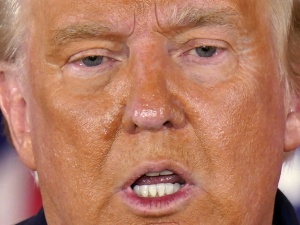 Twitter seryjnie blokuje tweety Donalda Trumpa. U nas je przeczytasz