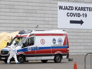Blisko 28 tys. nowych zakażeń. Nowy raport resortu zdrowia 