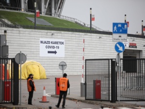 Prof. Gut: Od poniedziałku będzie widać, czy pierwsze obostrzenia coś dały