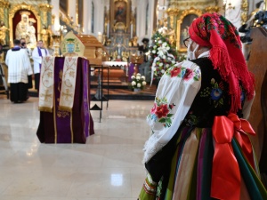 Biskupie Józefie wstawiaj się za nami u Matki Zbawiciela. Polska żegna dziś śp. bp. Józefa Zawitkowskiego