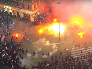 Narracja o strzelaniu w tłum poszła się lemparcić. Opublikowano film z postrzeleniem Tomasza Gutrego