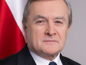 Gliński: „Zamiast projektu ustawy antycelebryckiej...” Wypłaty dla celebrytów wstrzymane