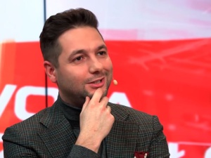 Komedia. Tak Patryk Jaki strollował dziennikarzy tzw. wiodących mediów i opozycję na TT