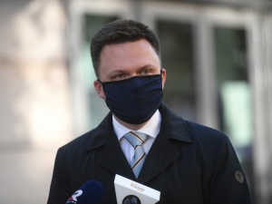 „Nie dajcie zrobić z siebie ZOMO Kaczyńskiego”. Hołownia apeluje do policjantów