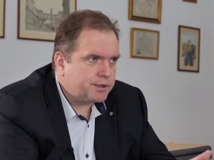 W sensie formalnym PiS ma rację. Były polityk PO komentuje weto rządu ws. budżetu UE