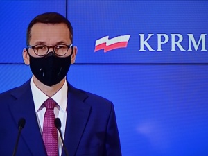 Premier: Pracujemy nad możliwościami prawnymi, które ograniczą przemieszczanie się podczas świąt