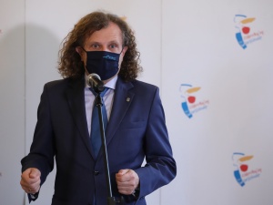 Niewiarygodne! Prezydent Sopotu w ramach protestu przeciw polskiemu wetu chce... wyłączać światło
