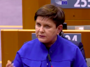 [video] Beata Szydło ostro w PE: Ci, którzy tyle mówią o praworządności, sami chcą ją łamać